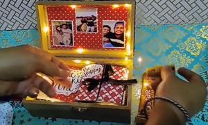 gift box with 10 cards inside and chocolte