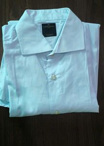 Light Blue Classic Fit Dress Shirt