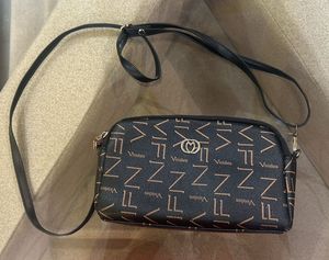 Stylish Crossbody Bag with freebies 🎁