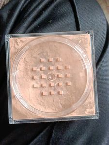 Maybelline Fit Me Loose Finishing Powder