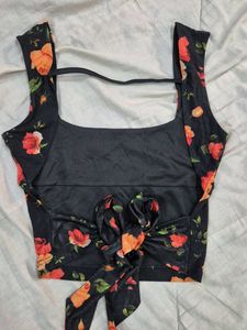 Floral Print Backless Tied Crop Top