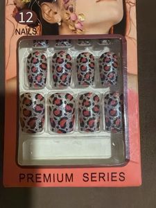Ryhaha Leopard Print Press-On Nails