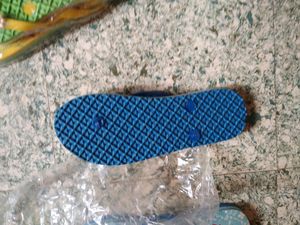 flip flops newest used