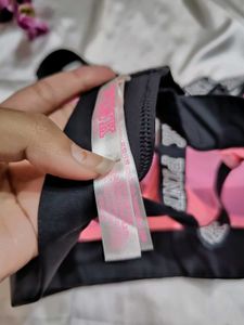 🇳🇿💫🎀Victoria's Secret OG Pink Sports Bra