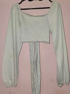 Chic Gingham Tie-Front Crop Top
