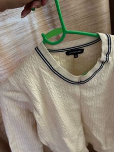 Elegant Cream V-Neck Knit Top