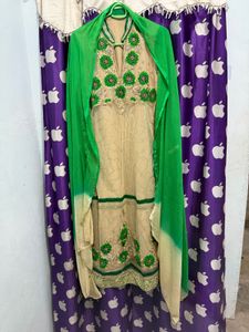 Elegant Green Embroidered Kurta Set( Now At 750)