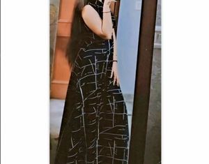 Chic Black &amp; White Geometric Print Dress