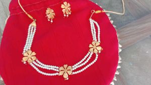 Pearl & Gold Flower Necklace Set
