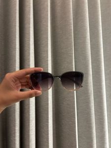 Stylish Cat-Eye Sunglasses