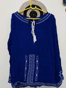 WOMEN'S TOP
