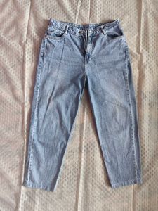 Light Wash Mom Jeans