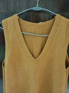 Brown Sleeveless Swater