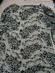 Floral Mesh V-Neck Top