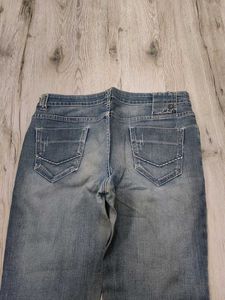 Ma5272 Cantabil jeans waist 32 inches