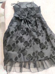 black floral velvet printed dress 👗