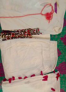 Elegant White Kurta Set with Floral Print