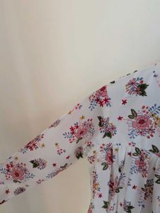 Cute Top🌸💮