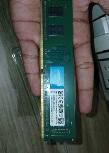 Crucial Desktop 8GB DDR4-3200 RAM