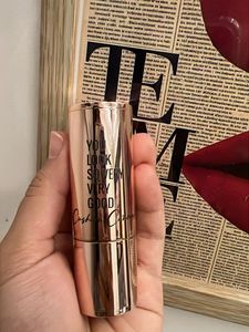 cream contour stick