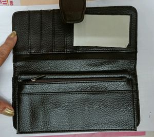 Avon Brand New Leather wallet