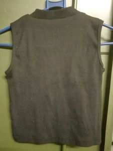 Sleeveless V-Neck Knit Top