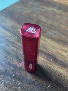 Nykaa ultra silk hydrating satin lipstick