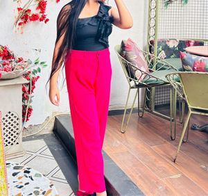 Chic Black Sleeveless Top