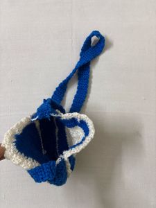 🆕Hand made Crocheted Sling Bag(White &amp; Blue)