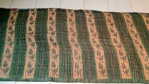 Cozy Green Leaf Striped Mattress Topper