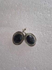 Elegant Black Oval Gemstone Earrings