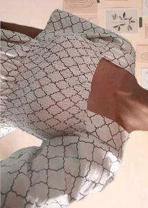Trending Peplum Top🤍🖤