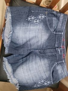Good Quality Shorts Stretchable and comfortable