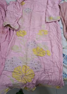 Pink Kurta Set with Floral Embroidery
