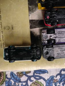 Hot Wheels toy cars(10 cars)
