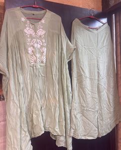 Embroidered  Set