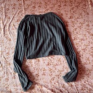 Ribbed Cropped Long Sleeve Top