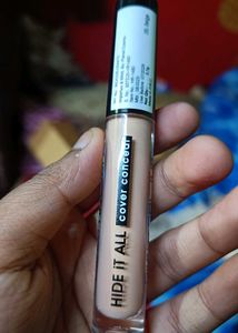 Hilary Rhoda Hide It All Concealer (shade 05 beige