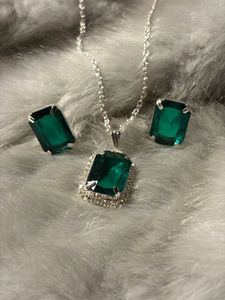 Emerald Green Gemstone Necklace & Earrings Set