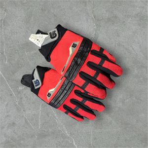 US Gloves