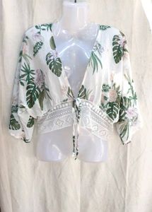 59209. Boho Tropical Print Tie-Front Crop Top