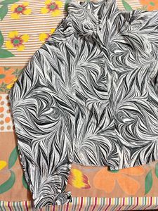 Unique Black &amp; White Swirl Print Top with balloon