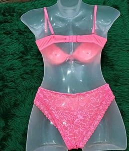 Lace Bra &amp;🫴🏻🎁 Panty Set