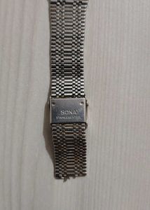 Antique Titan Analog Watch for Women(Cell Down)