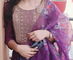 Purple kurta set with Organza floral duppata