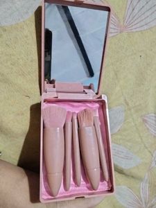 Portable Makeup Brush Set
