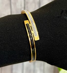 Chic Gold & Black kada bracelet with Crystals