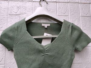 New with tag Korean Chic V-Neck Cropped Ribbed Top