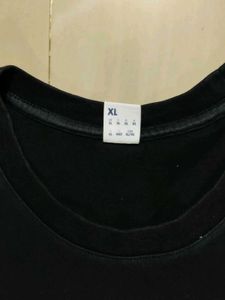 Reebok Classic Embroidery Black Tshirt