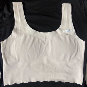 seamless nude Sports Bra with Cute Design